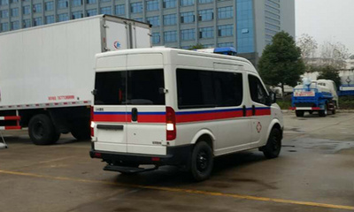 东风御风救护车