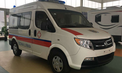 东风御风救护车